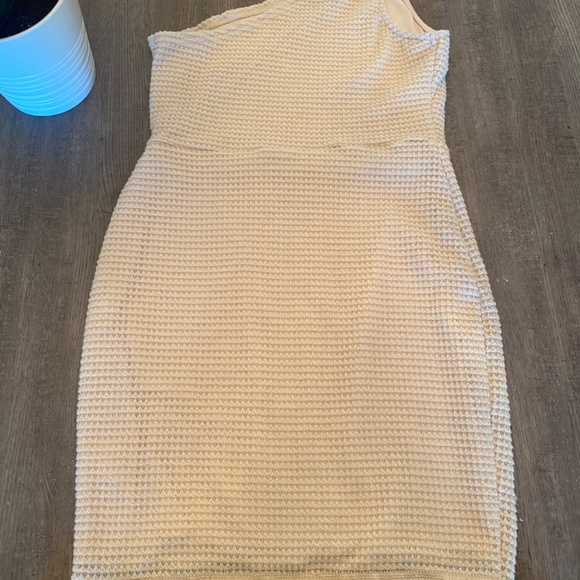 Summer dress - Picture 4 of 4